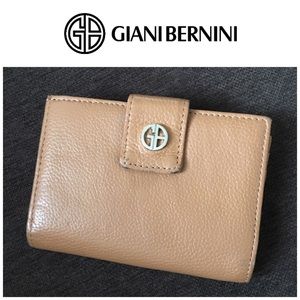 Giani Bernini Wallet